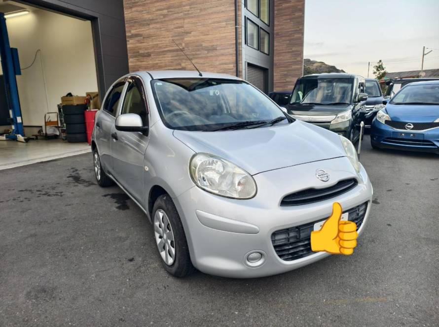 ニッサン　マーチ