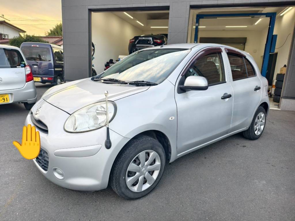 ニッサン　マーチ